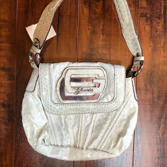 GUESS Ivory faux leather Snake Print Purse - Picture 2 of 6